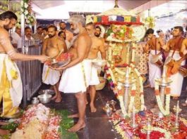 নারী ঢোকায় 'অপিবত্র' শবরীমালা, শুদ্ধ করার জন্য বন্ধ মন্দির/The News বাংলা