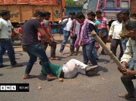 চোপড়া বাস স্টান্ডে বাইক বাহিনীর হাতে আক্রান্ত ভোটাররা/The News বাংলা